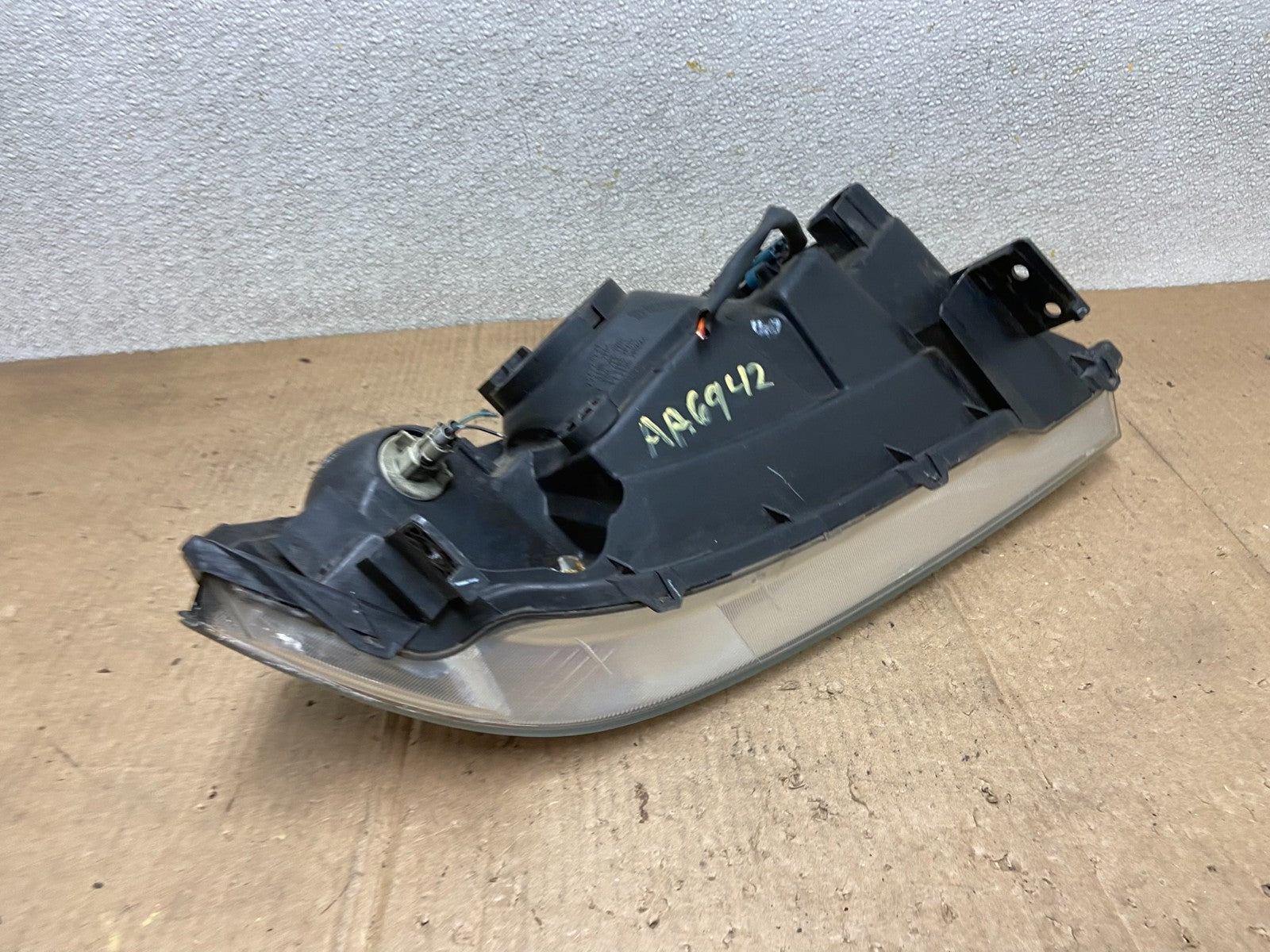 2001 to 2003 Acura MDX Left Driver LH Halogen Headlight AA6942 DW5
