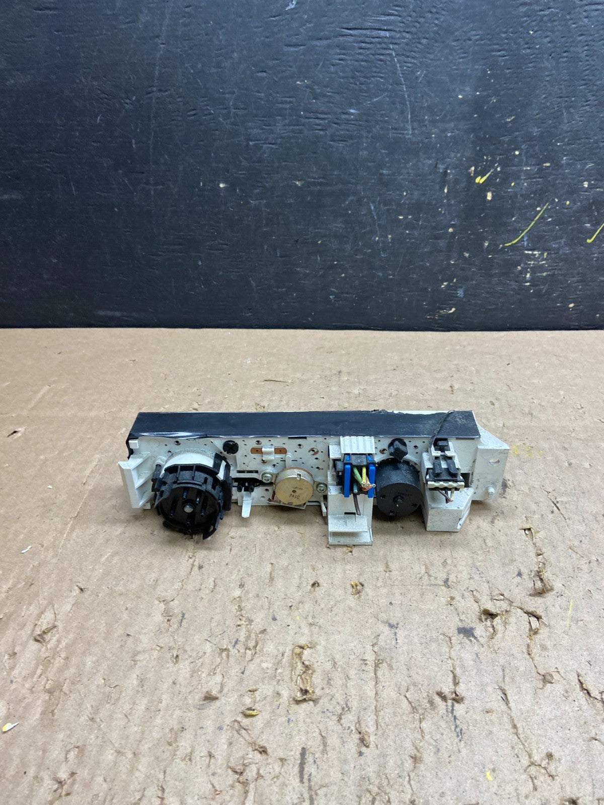 2001 - 2007 GMC Chevrolet Astro Express Climate Control A/C T6148 DG3