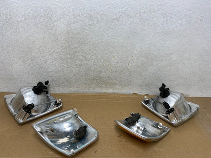 2001-2005 Ford Explorer Sport Trac Left+Right Turn Signal Headlight AH8246 DG7