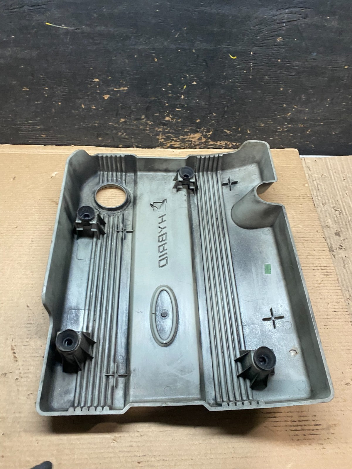 2006 to 2008 Ford Escape Hybrid Engine Motor Cover Oem V9384 DG6