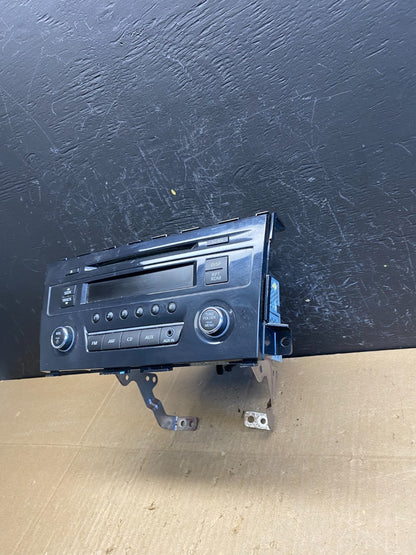 2013 to 2015 Nissan Altima Radio Cd Mp3 Player AUX Port AC4725 DG1
