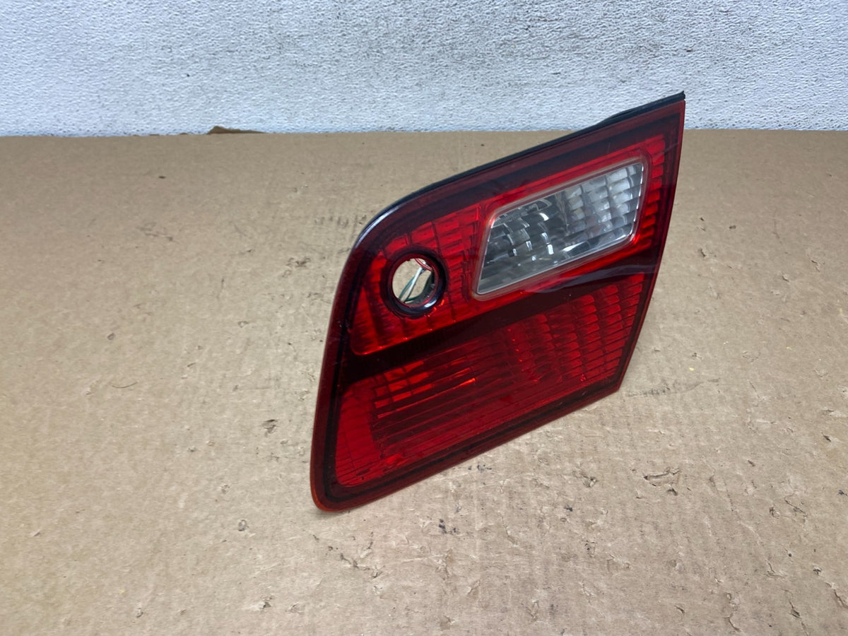 1998-1999 Toyota Avalon Right Passenger RH Side Inner Tail Light AF7945 GD2