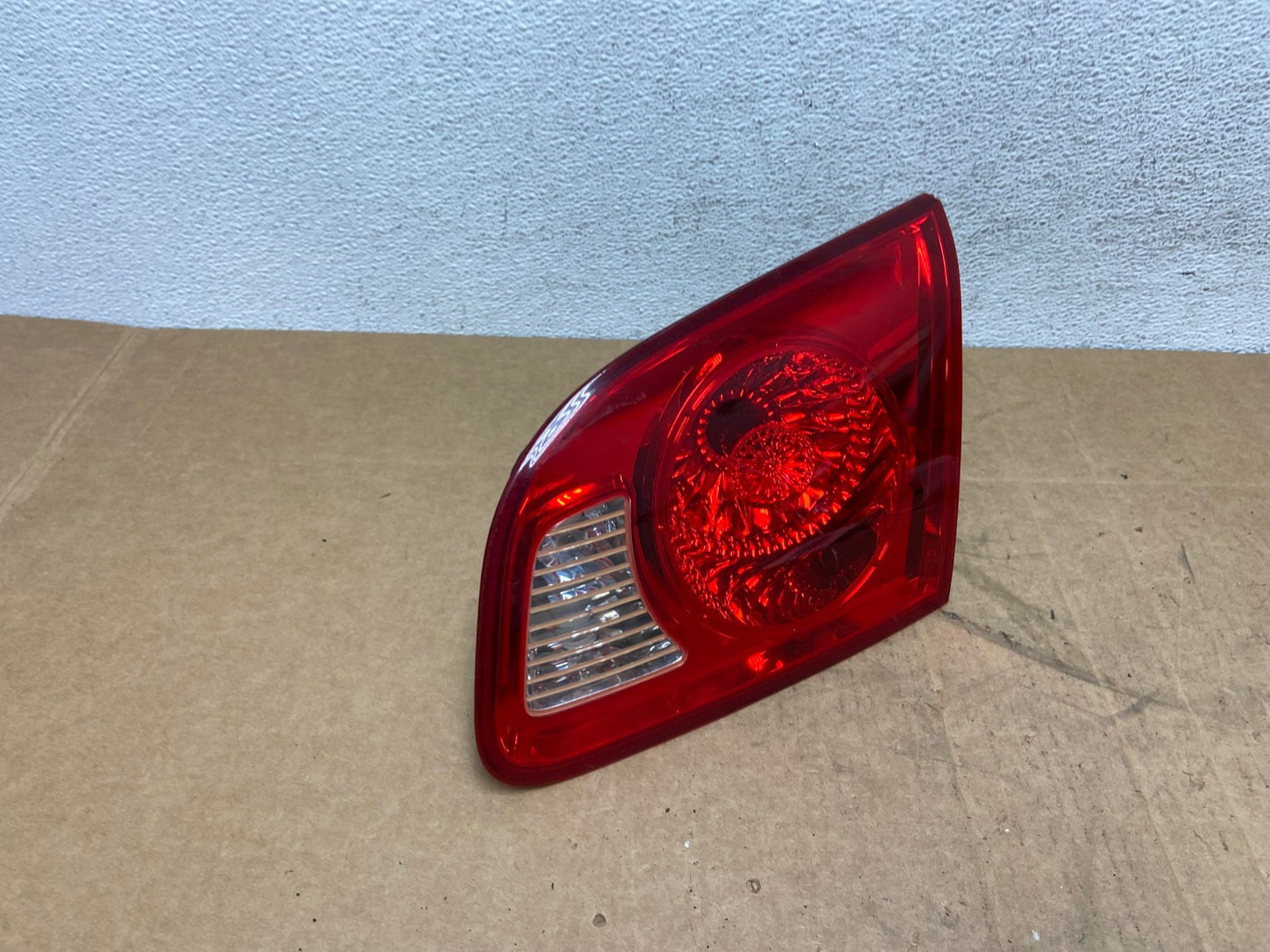2007 2008 2009 Hyundai Santa Fe Right Passenger Tail Light Inner AD6150 LK2