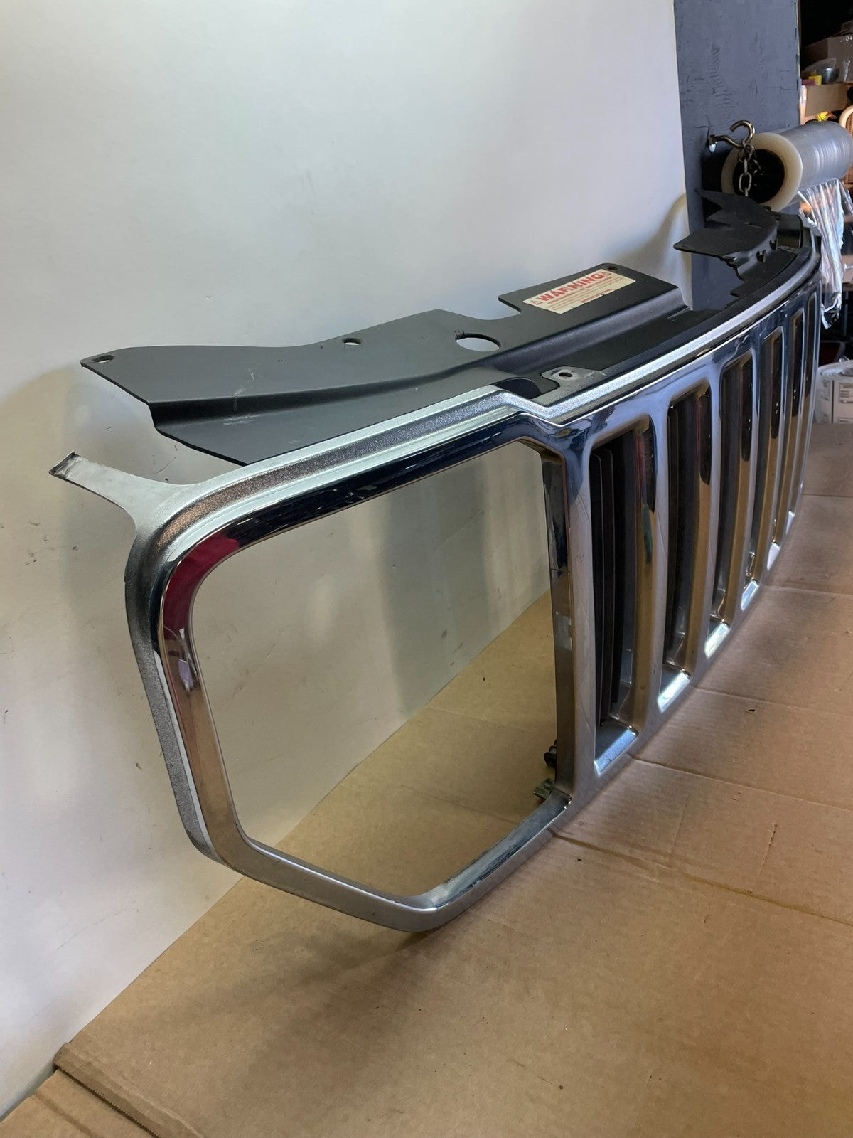 2008 2009 2010 2011 2012 Jeep Liberty Front Upper Grill Grille AG9865 DG2