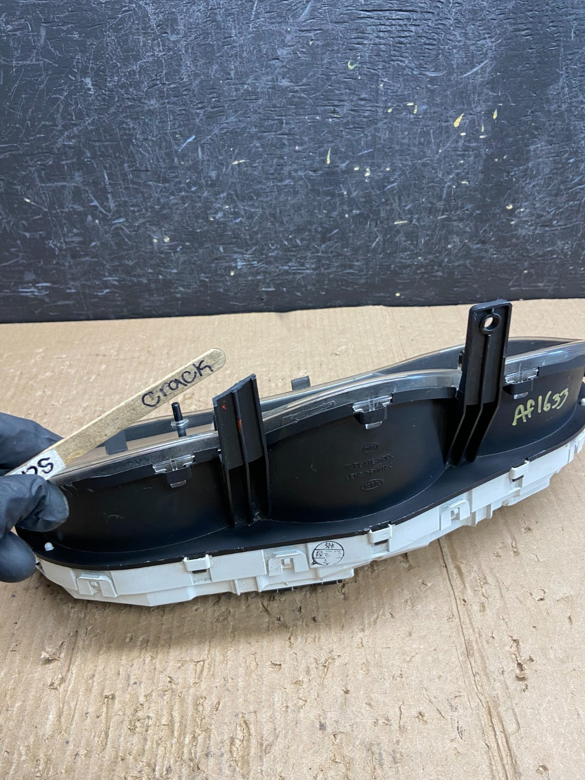 2006 to 2007 Kia Sedona Speedometer Cluster Gauge AF1633 DG7