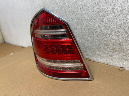 2010 2011 2012 Mercedes GL-Class GL450 Left Driver LED Tail Light AG9169 LK2