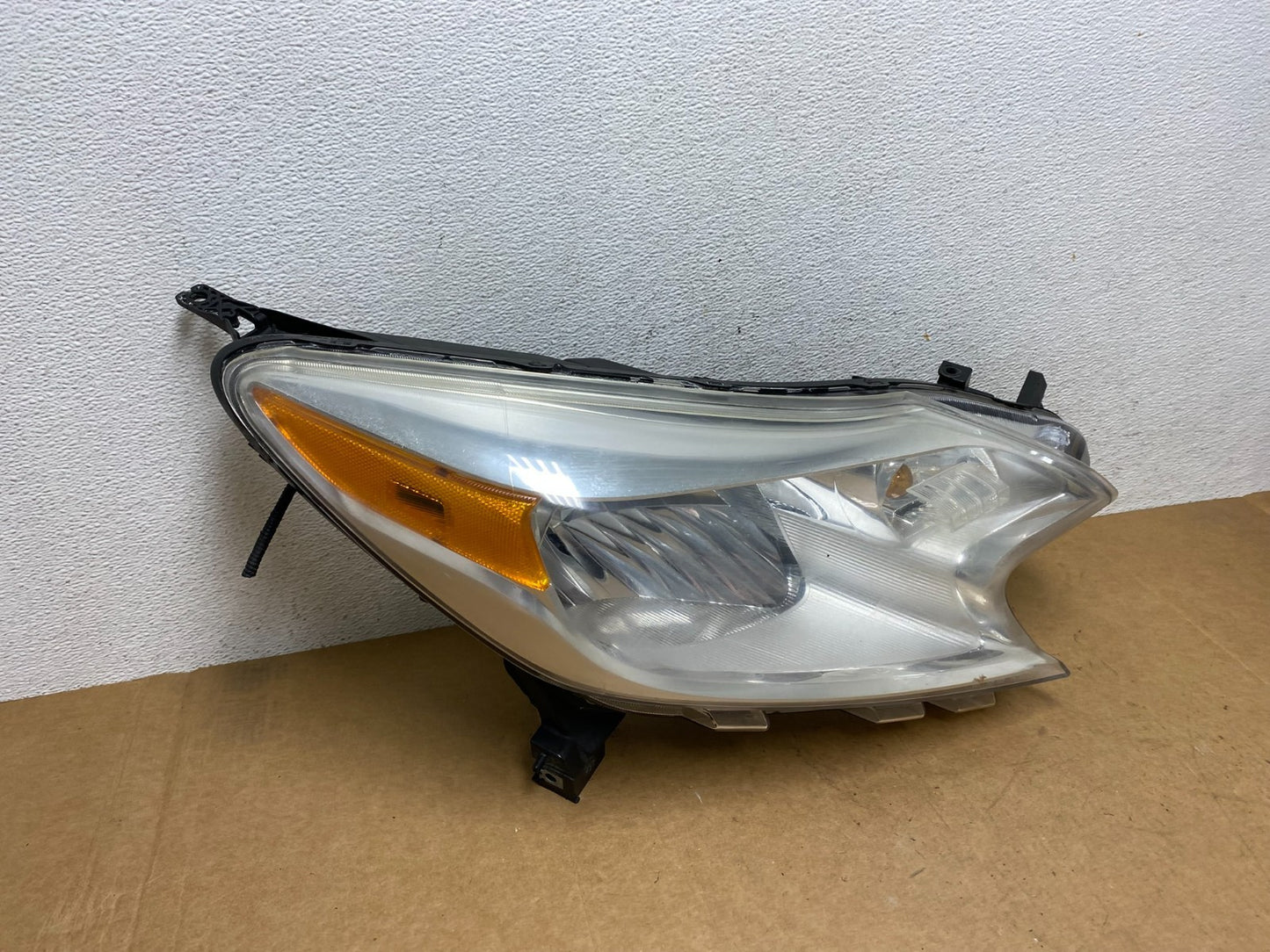 2014 2015 2016 Nissan Versa Note Right Passenger RH Side Headlight AE3043 DW2