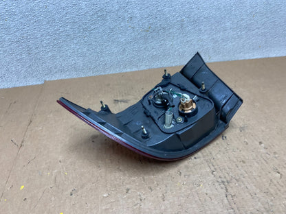 2003 to 2007 Saab 9-3 Left Driver LH Side Tail Light Z8020 DG3