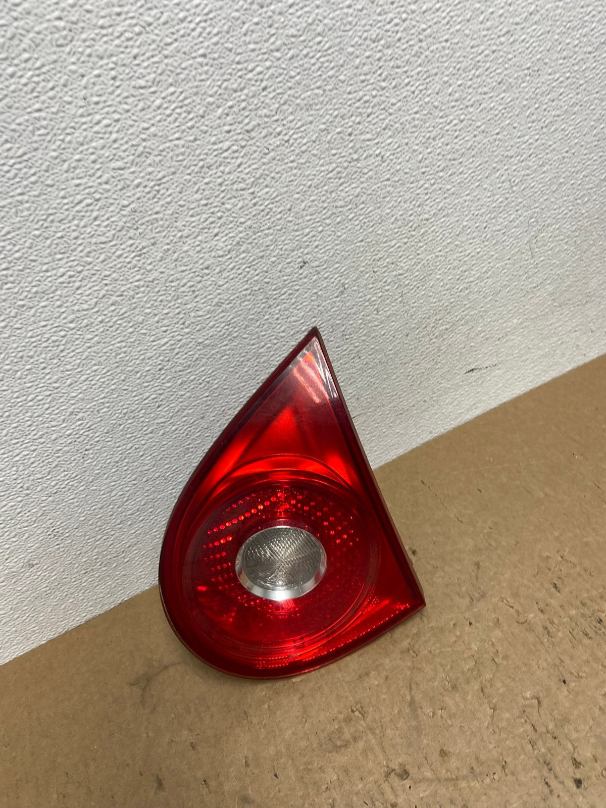 2006-2009 Volkswagen Golf Right Passenger Rh Tail Light Inner Trunk AC1547 LK2