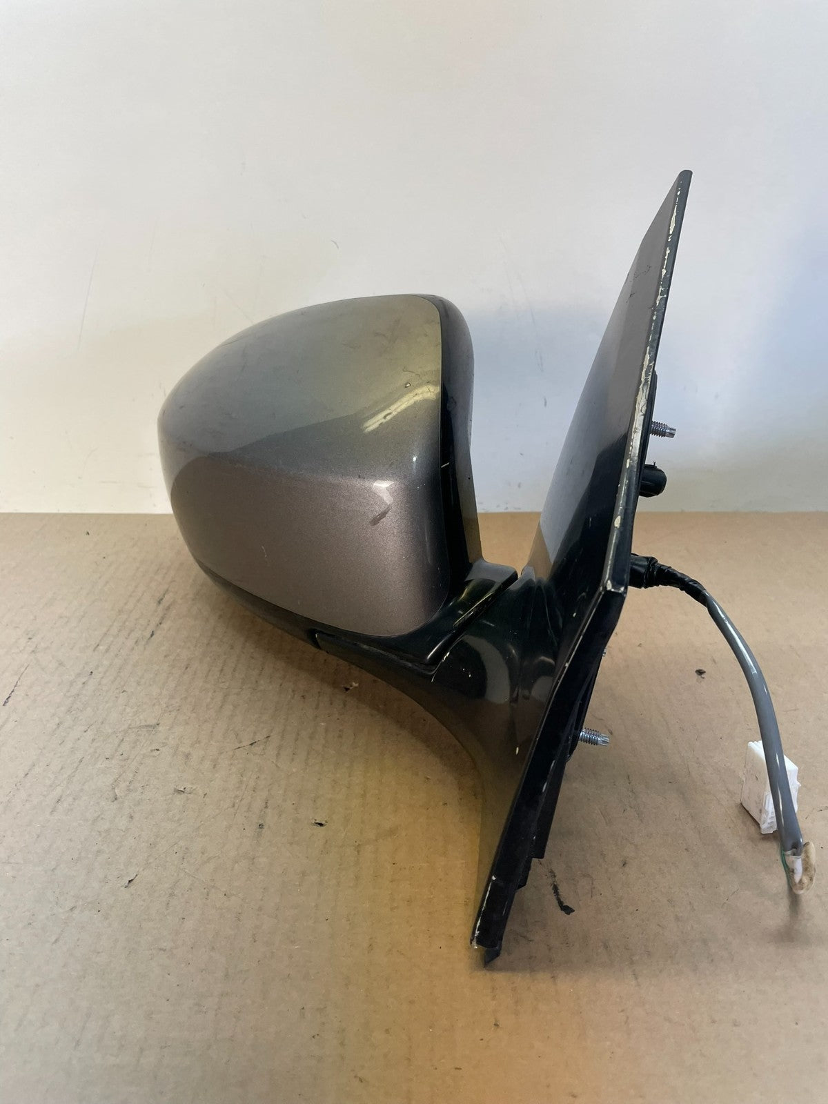 2009 to 2014 Nissan Murano Right Passenger Side View Door Mirror AI4159 DG1