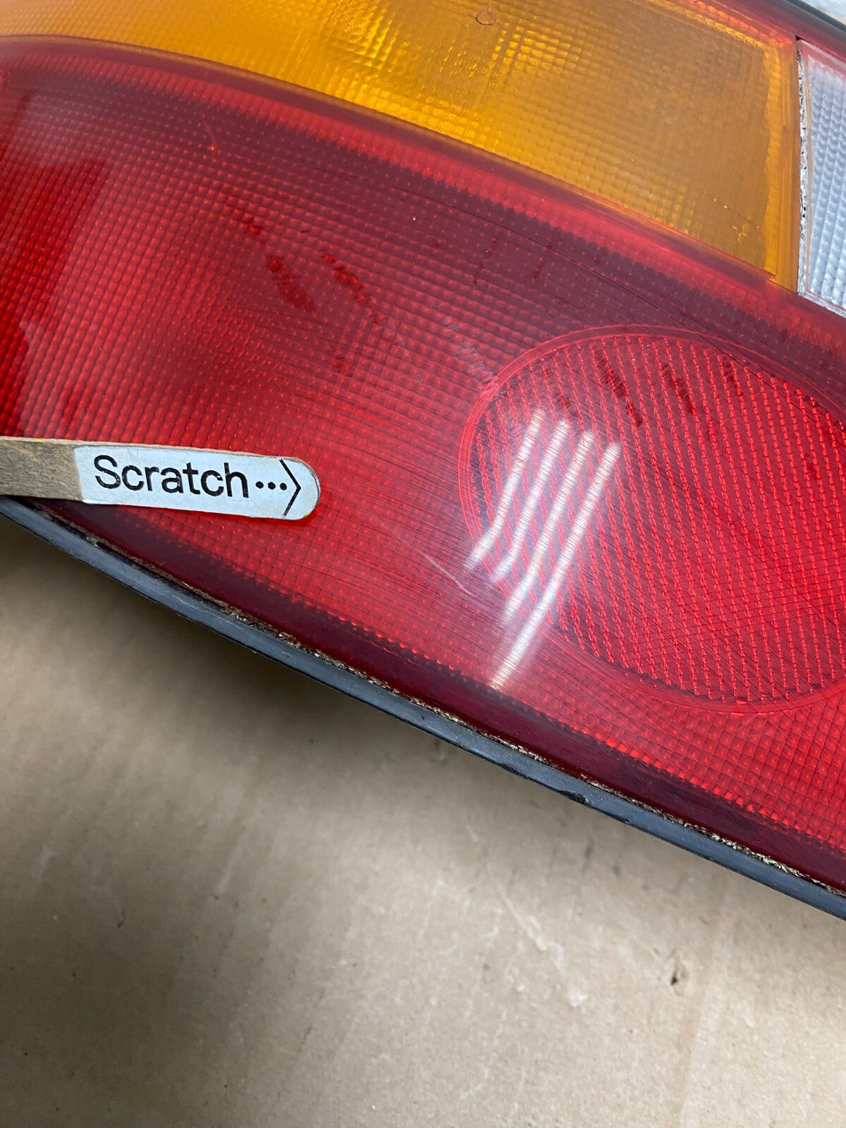 1996 1997 1998 Hyundai Elantra Sedan Left Driver LH Tail Light Oem L6681 DW4