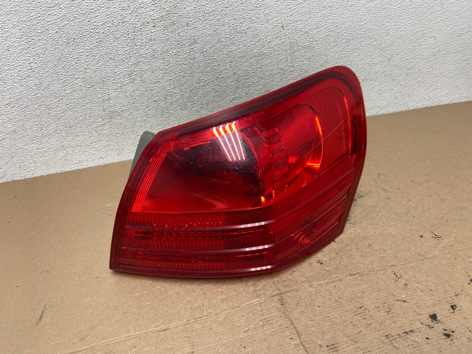 2008 to 2015 Nissan Rogue Right Passenger Rh Side Tail Light AF4841 LK0