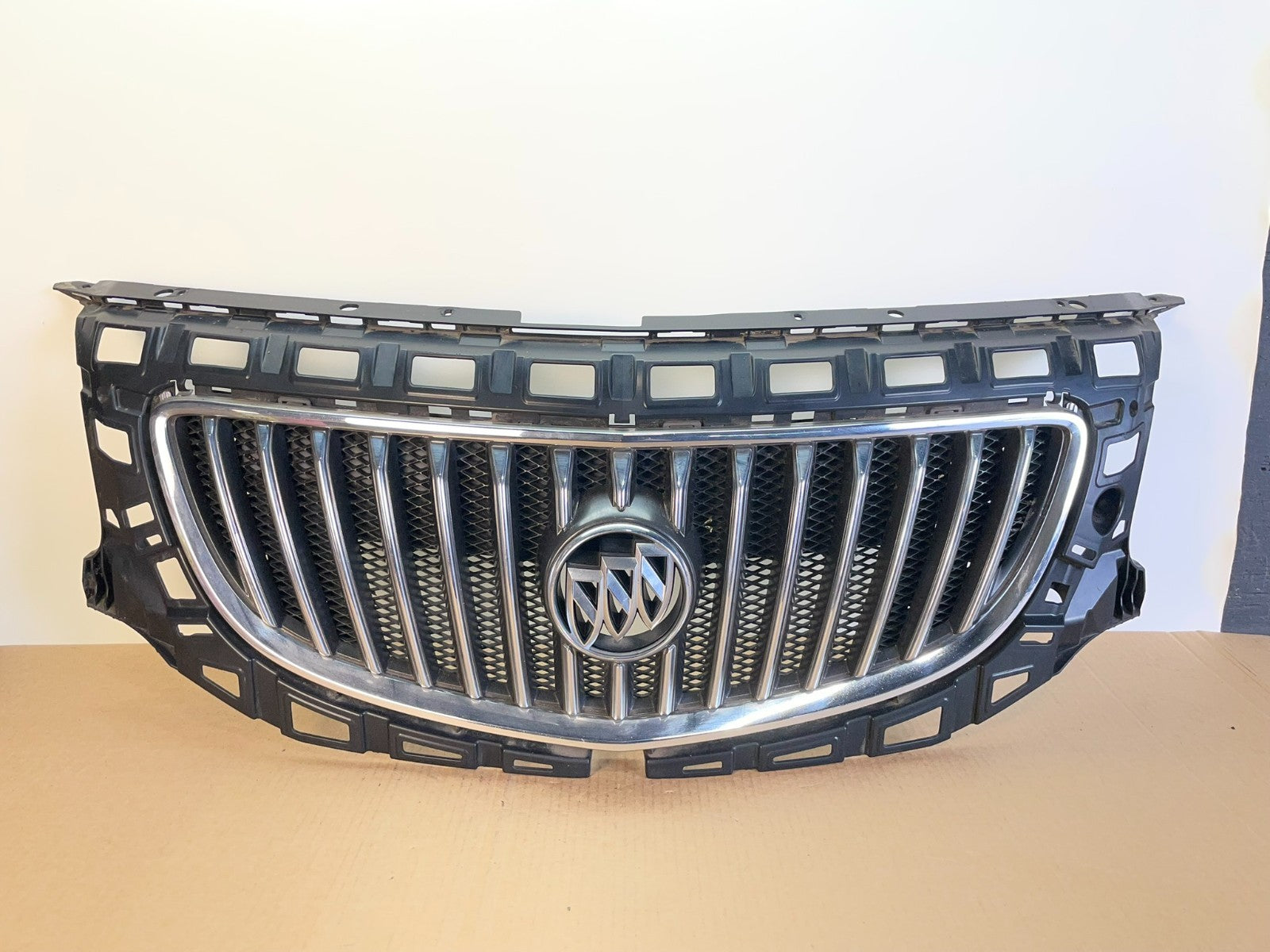 2011 2012 2013 Buick Regal Front Upper Grill Grille AF5471 DW0