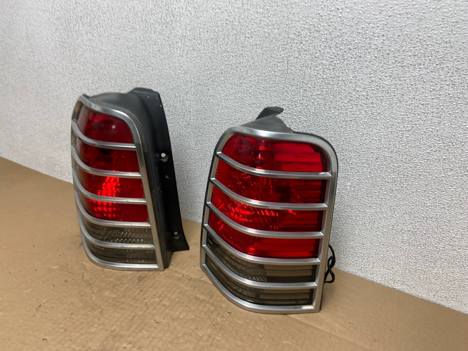 2005 2006 2007 Mercury Mariner Left+Right Set Side Tail Lights AB6237 LK1