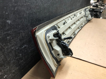 2000 to 2001 Cadillac Catera Trunk Panel Lid Backup License Plate G6180 PS7
