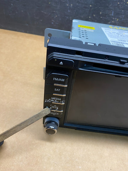 2012 to 2015 Kia Rio Am Fm Cd Player Screen Radio Receiver OEM R2949 DG1