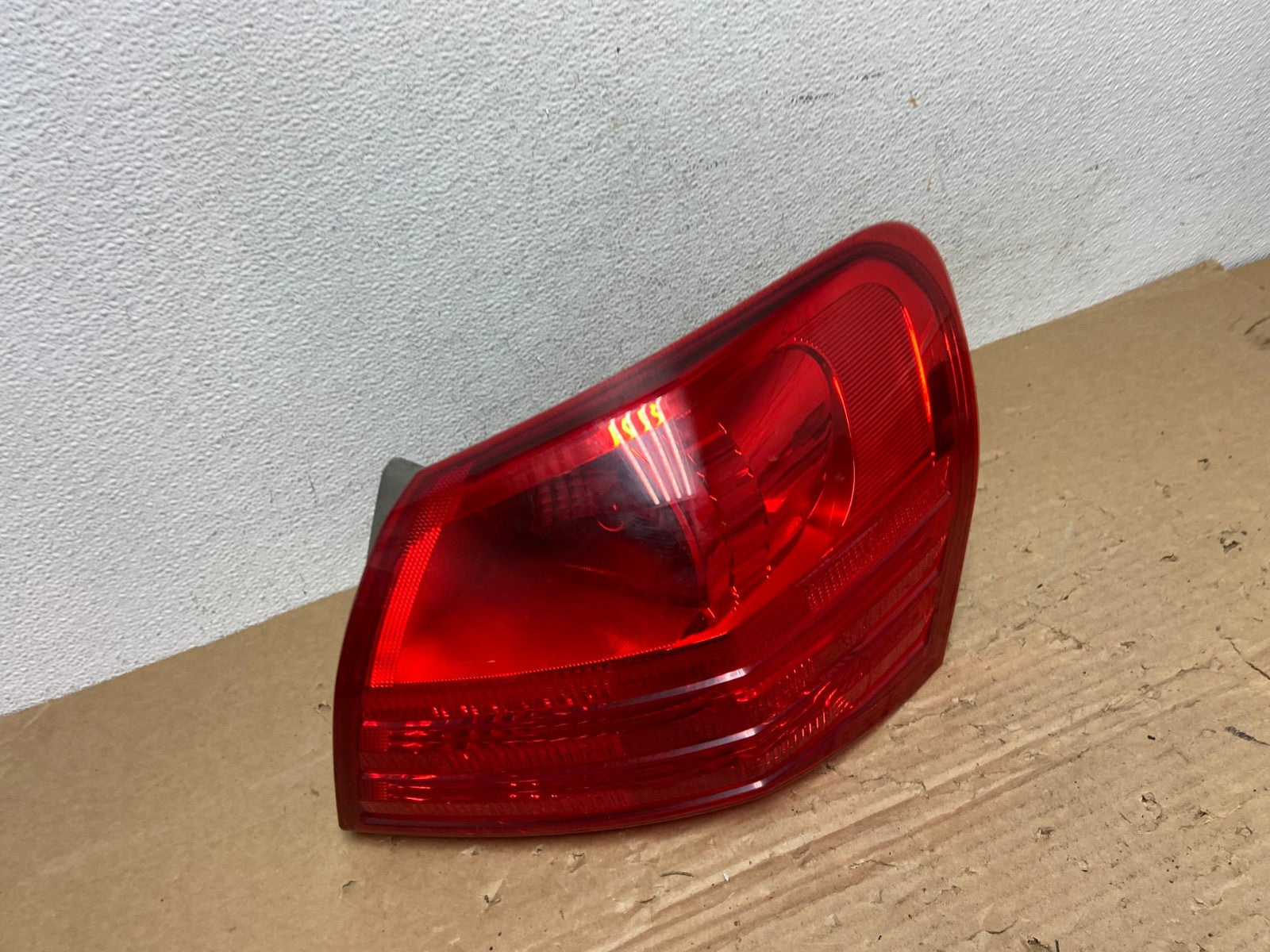 2008 to 2015 Nissan Rogue Right Passenger Rh Side Tail Light AD4095 LK2