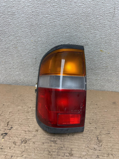 1996 - 1998 Nissan Pathfinder Left Driver LH Side Tail light Oem AA9764 LK0