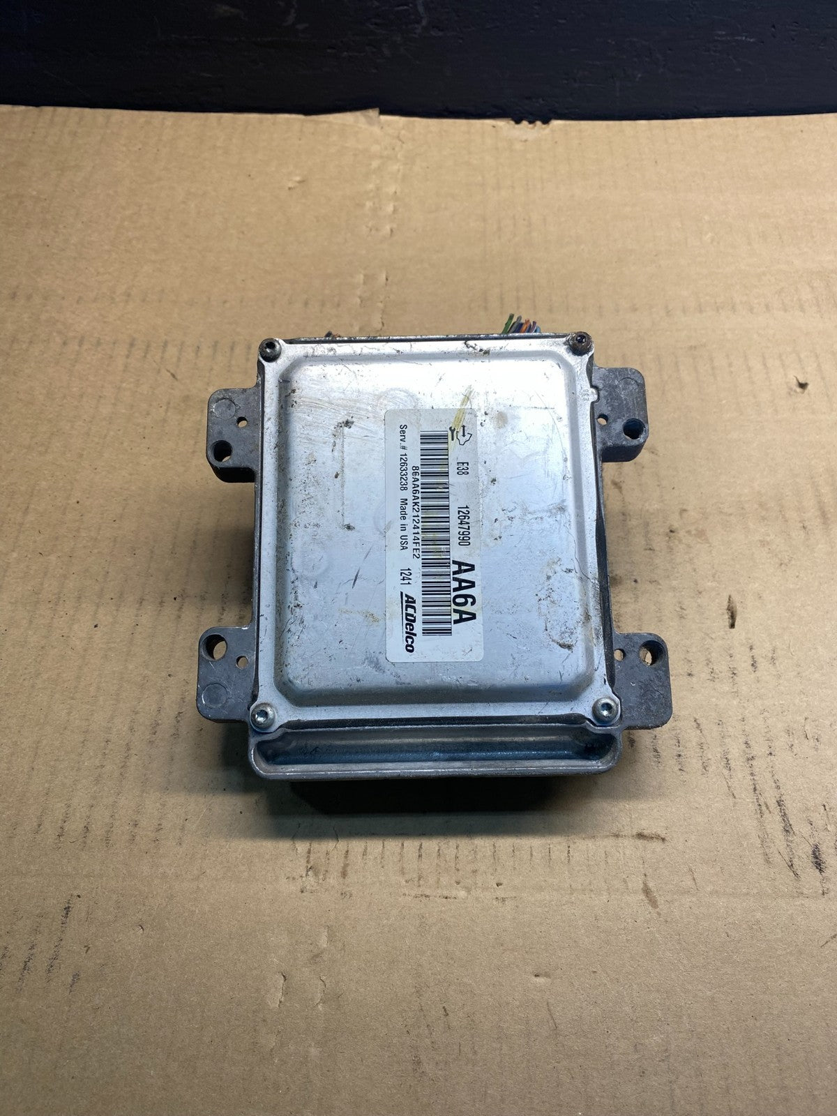 2010 to 2013 Chevrolet Silverado Yukon Engine Control Module ECM ECU AB7245 DG1