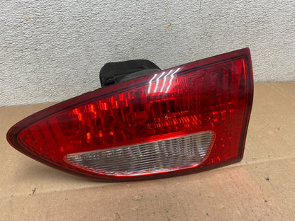 2006 2007 Subaru Tribeca B9 Right Passenger Side Tail Light Inner Oem M3483 DW0