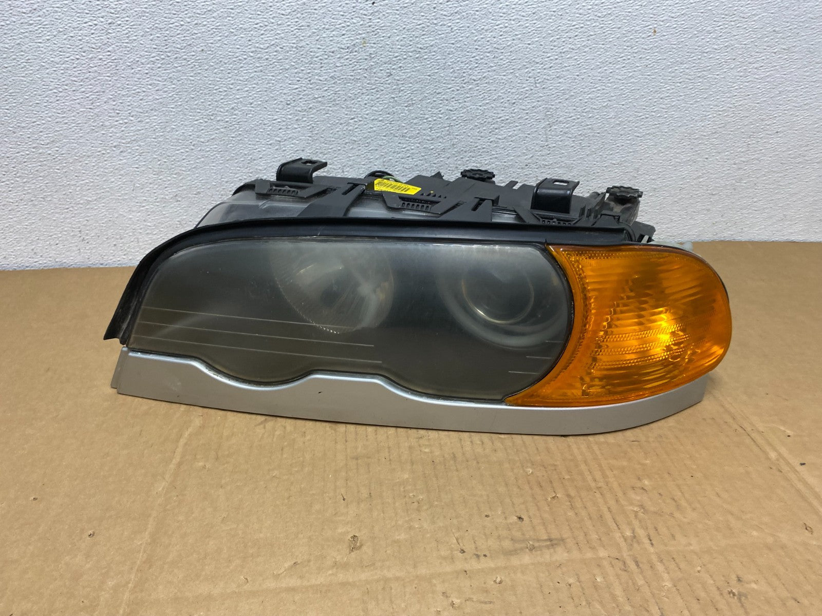 2001 to 2003 BMW 325Ci 330Ci E46 Coupe Left Driver LH Xenon Headlight AC7528 DG0