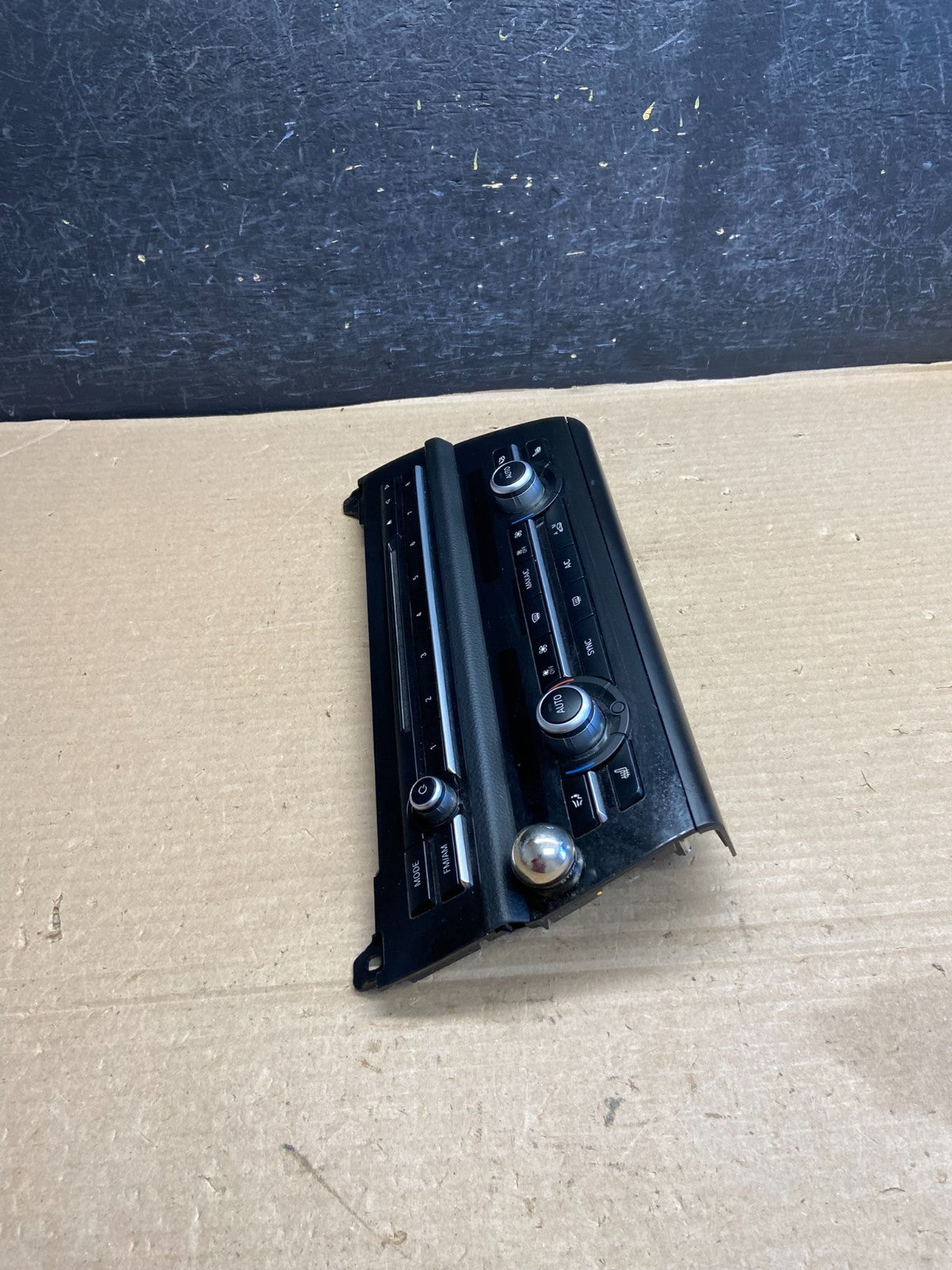 2011-2016 BMW F10 535i 550i Heater Ac Climate Radio Stereo Control AH1560 DG1