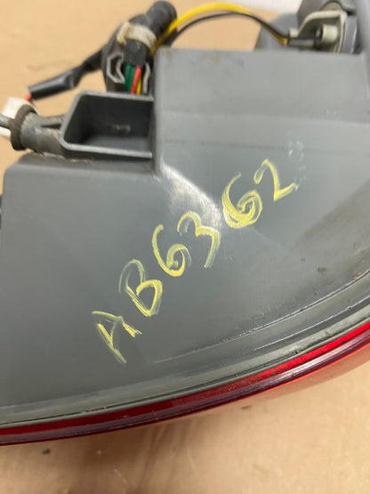 2011 2012 2013 Hyundai Elantra Sedan Right Passenger Tail Light OEM AB6362 DW7
