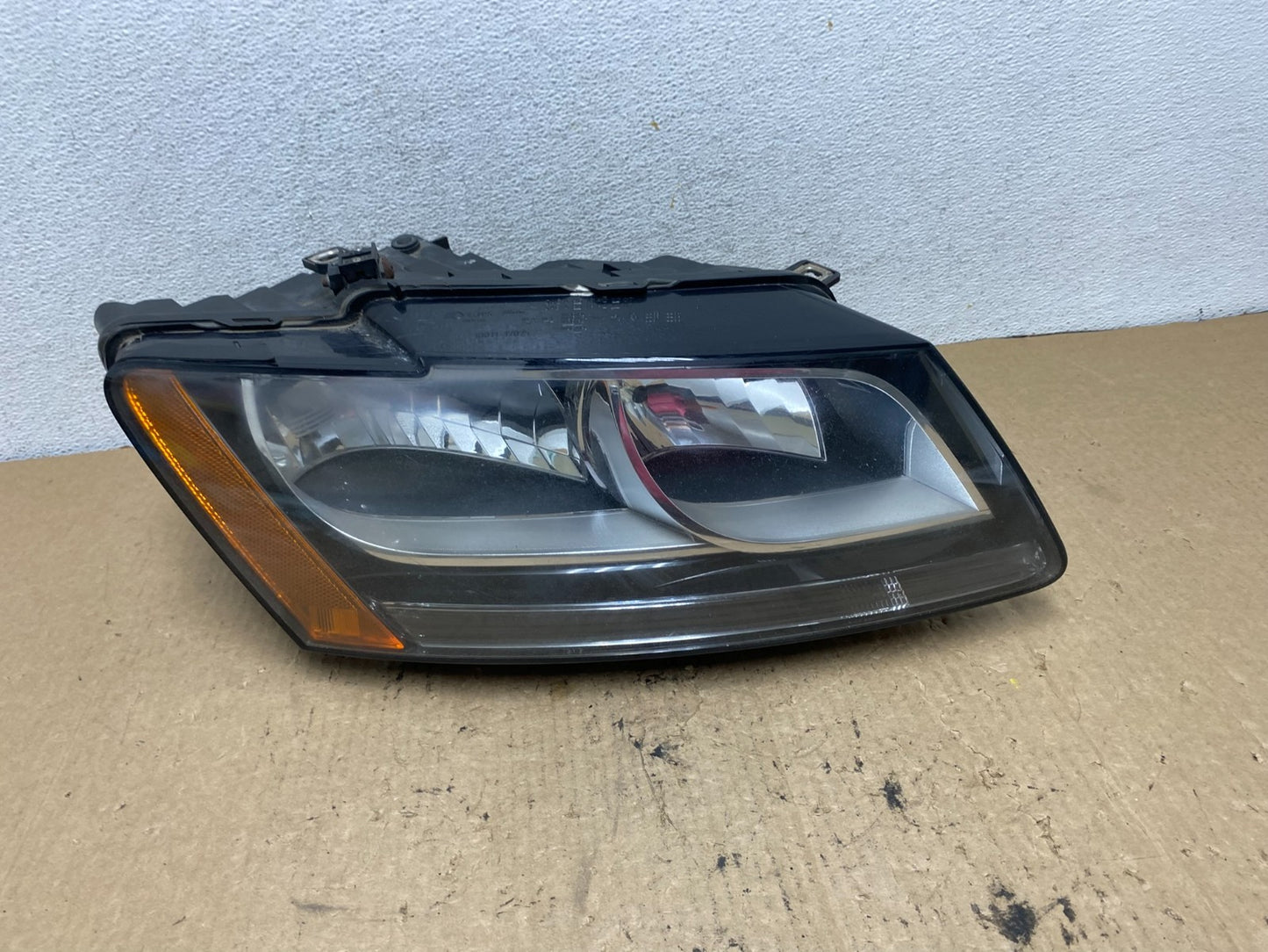 2009 to 2012 Audi Q5 Right Passenger RH Side Halogen Headlight AG2494 DG0