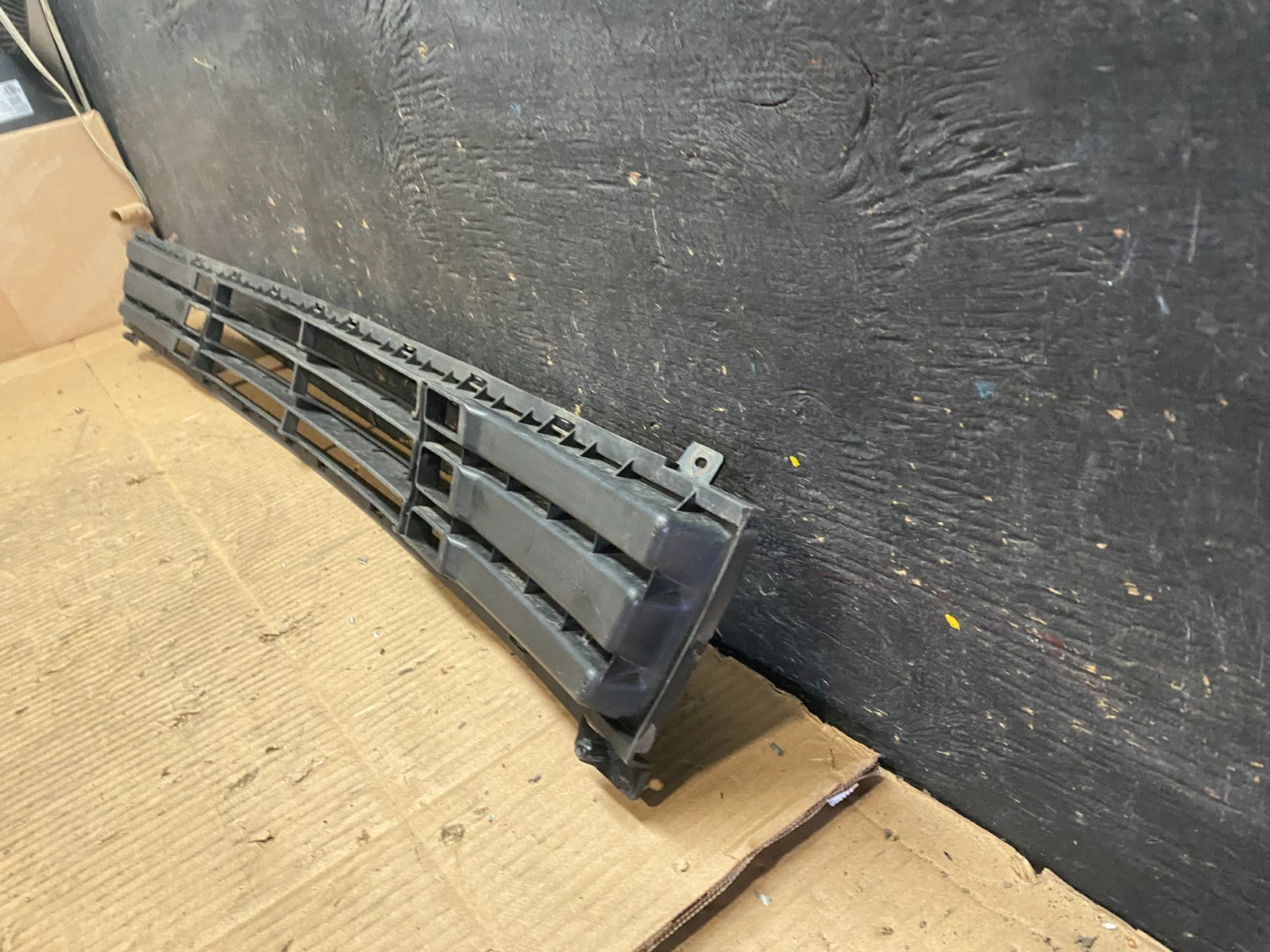 2007 2008 2009 Hyundai Elantra Front Lower Grille Grill 86561-2h001 T5740 DG8