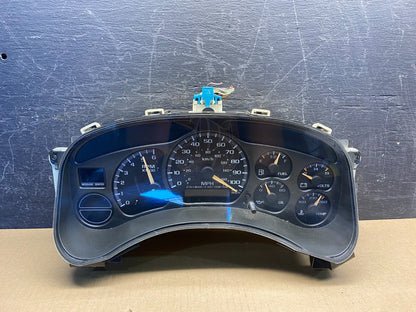 2002 GMC Yukon Speedometer Cluster Gauge AG7472 DG0