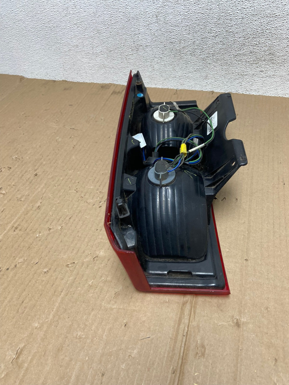 2006 to 2008 Hummer H3 Left Driver LH Side Tail Light AE8996 LK5