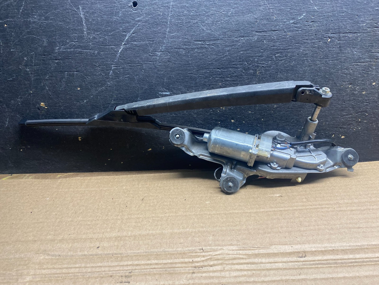 2007 to 2012 Mazda CX-7 CX7 Windshield Rear Wiper Motor aa3271 DG0