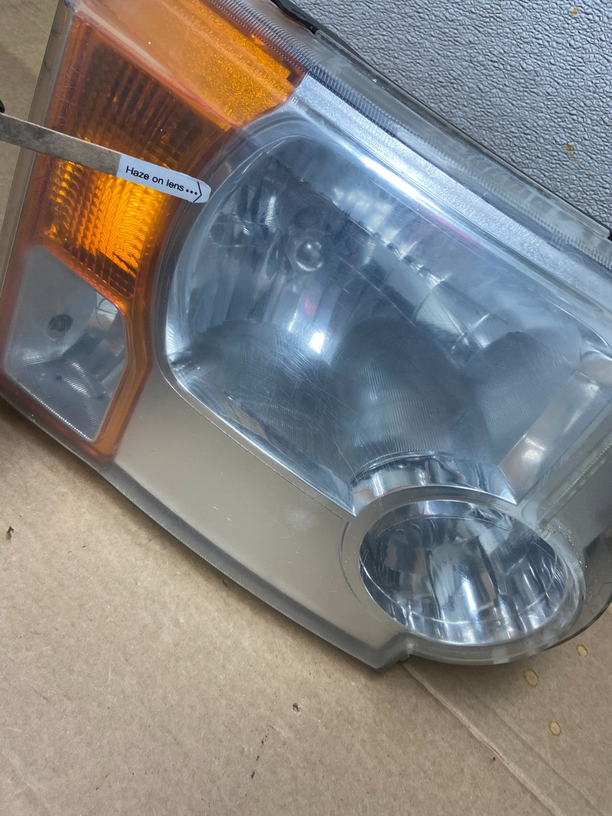 2005 - 2009 Land Rover Lr3 Right Passenger Rh Side Halogen Headlight AB2604 DW4