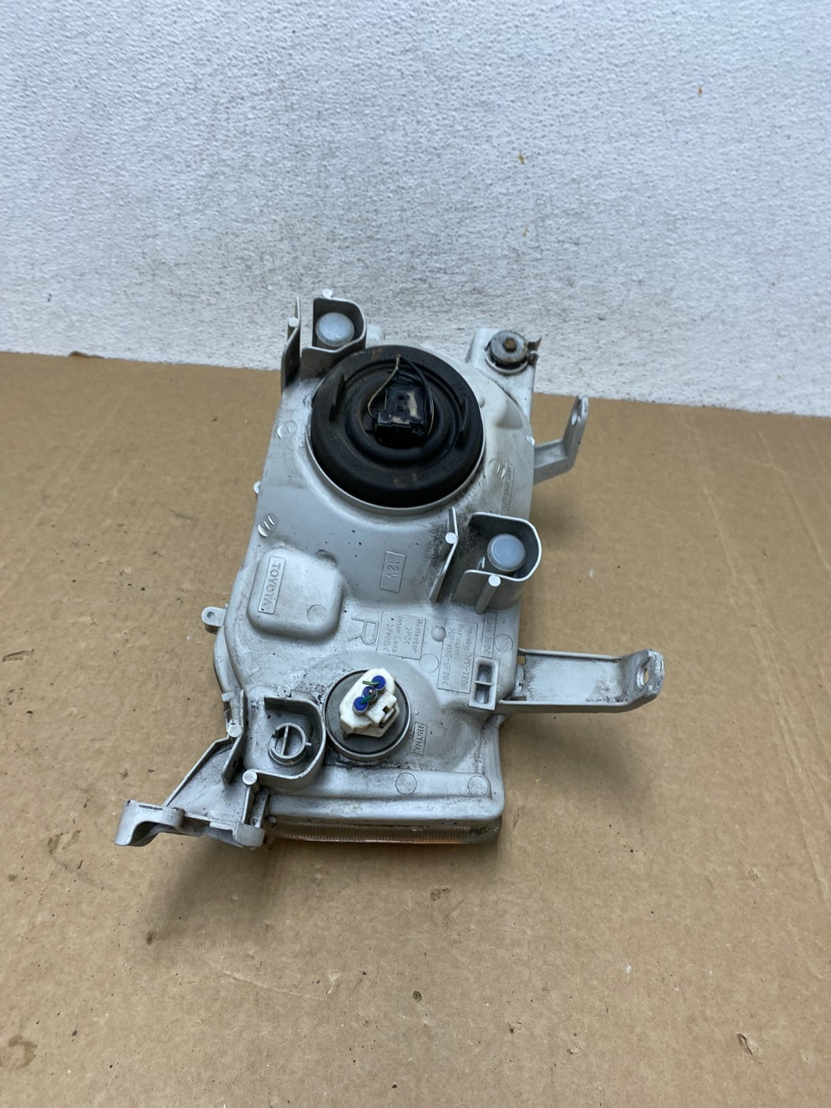 2004 2005 2006 Scion XB Right Passenger RH Halogen Headlight AF9951 DW6