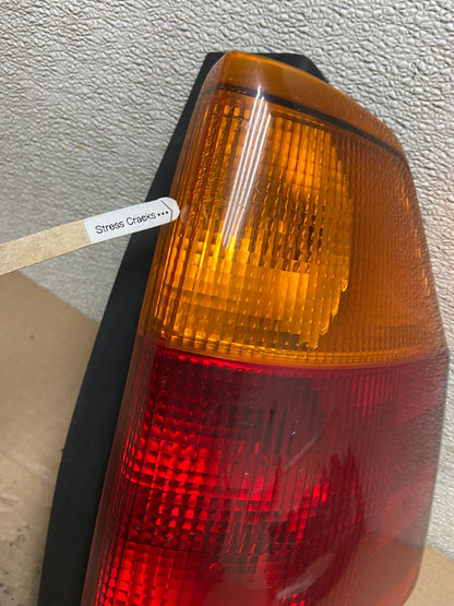 2002-2009 GMC Envoy Right Passenger RH Side Tail Light AB1175 LK4