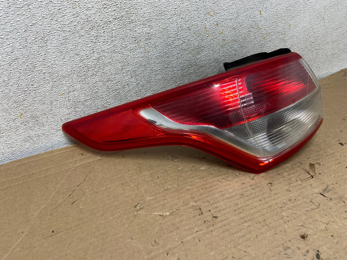 2013 to 2016 Ford Escape Left Driver LH Side Tail Light AH8908 LK1