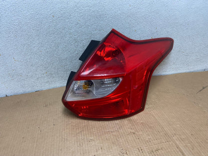2012-2014 Ford Focus Hatchback Right Passenger Side Rh Tail LIght AI6982 LK0