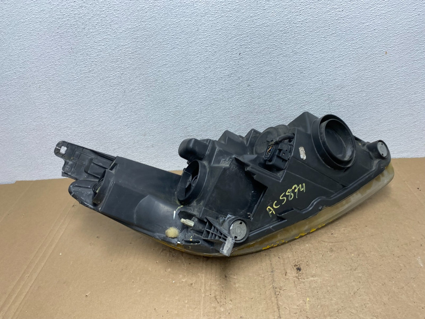 2013 to 2016 Ford C-MAX Left Driver LH Side Headlight AC5874 DW7