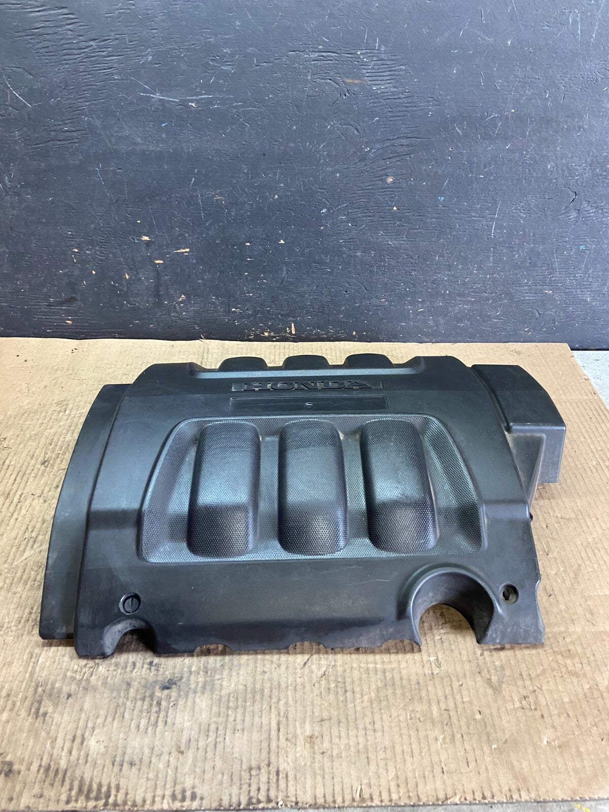 2005 to 2007 Honda Odyssey Black Engine Cover OEM o0969 DG1