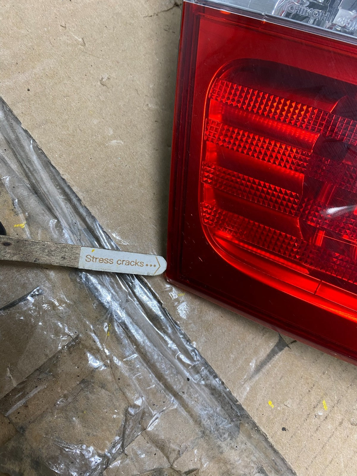 2000-2001 Infiniti i30 Left Driver Lh Side Tail Light Inner Oem U6787 DW3