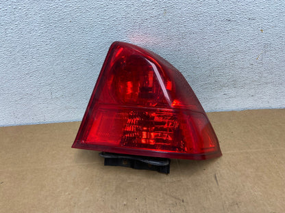 2003 2004 2005 Honda Civic Sedan Right Passenger Side Tail Light AD5474 LK0