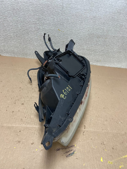 2004-2005 Toyota Sienna Right Passenger Halogen Headlight OEM Z6181 DW10