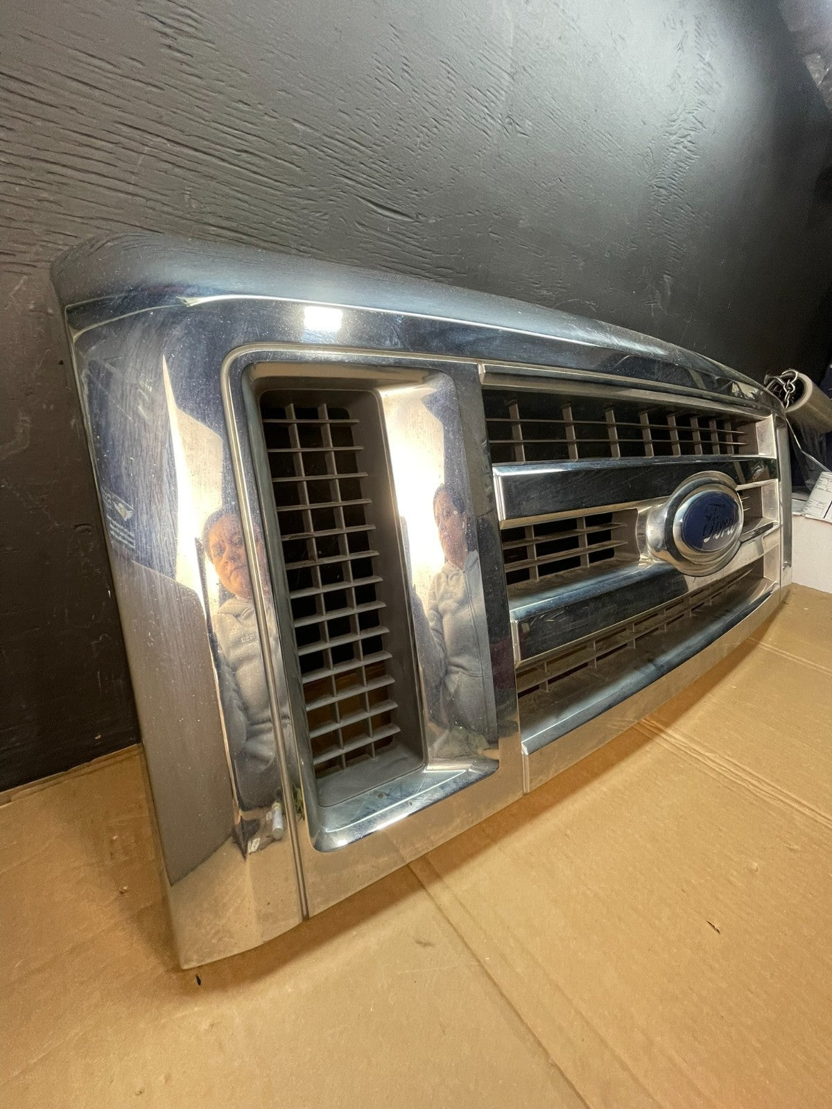 2008 to 2014 Ford Econoline E150 E250 Front Upper Chrome Grill Grille ac5330 DG1