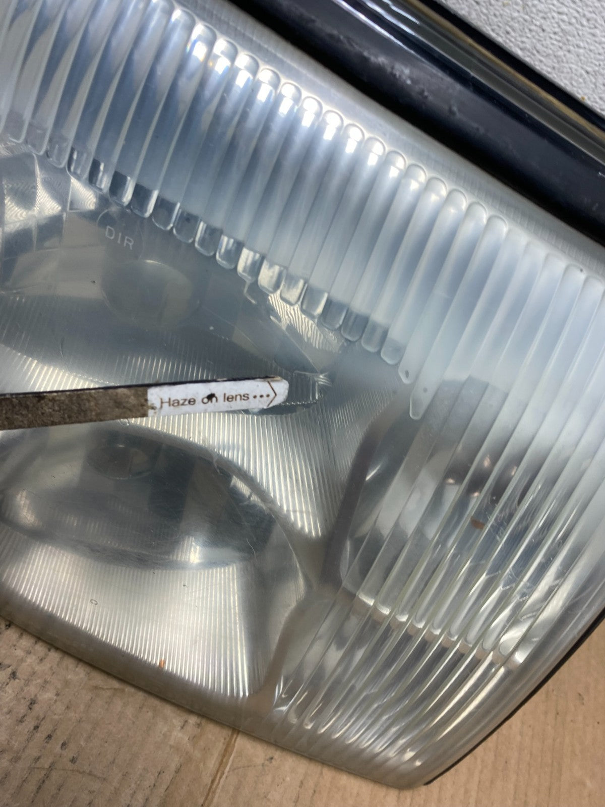 2002-2006 Cadillac Escalade Right Passenger Side Xenon Headlight AI6557 DW4