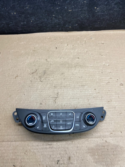 2016 to 2018 Chevrolet Malibu AC Heat Temperature Climate Control AH3734 DG0