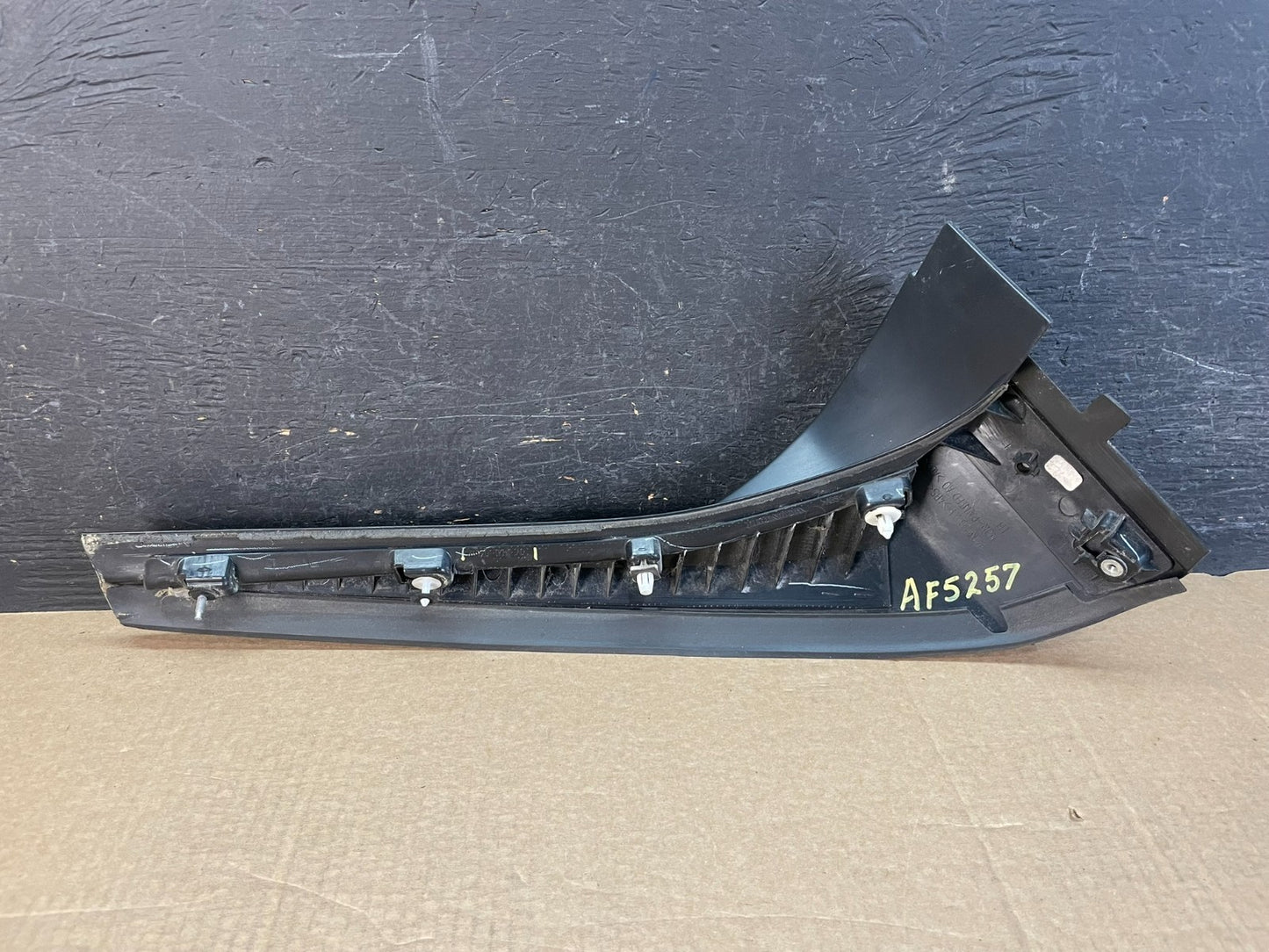 2011-2017 Honda Odyssey Left Driver Rear Gate Spoiler Garnish AF5257 DW3