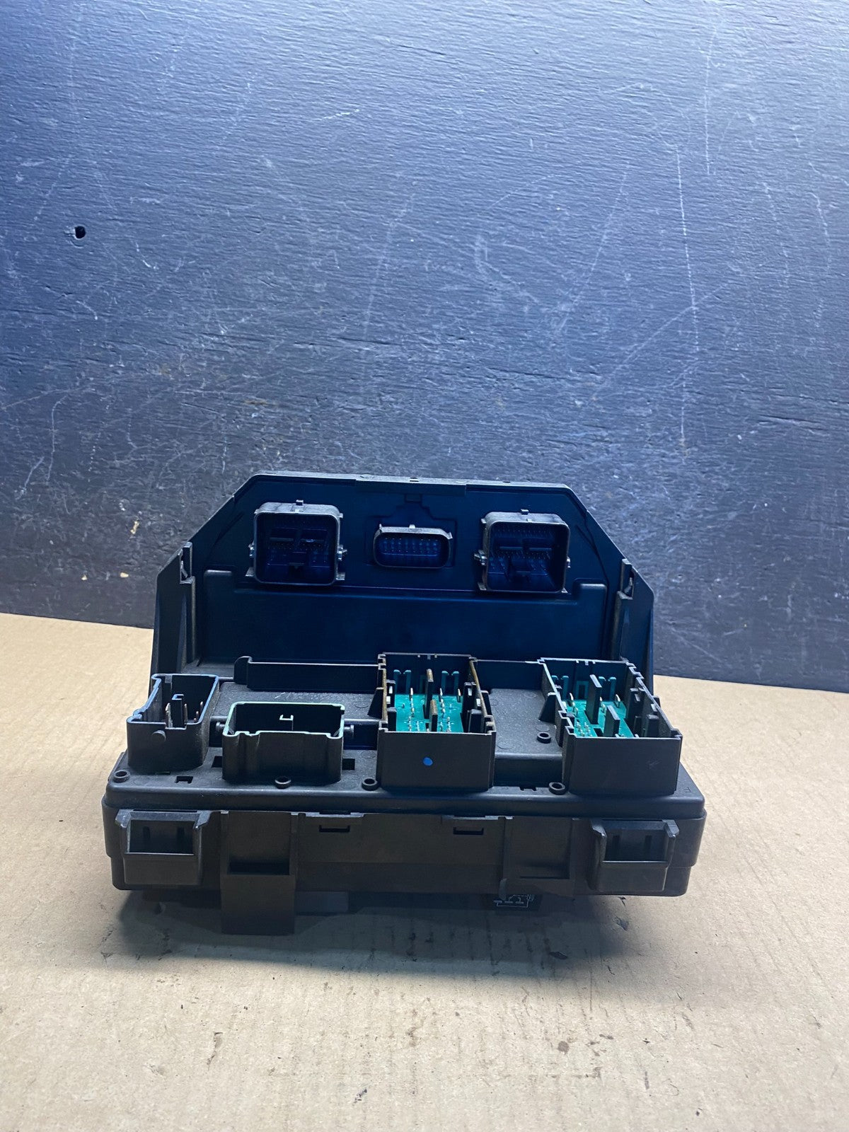 2008 2009 Jeep Wrangler Integrated Power Fuse Box 04692289AF ah1707 DG1