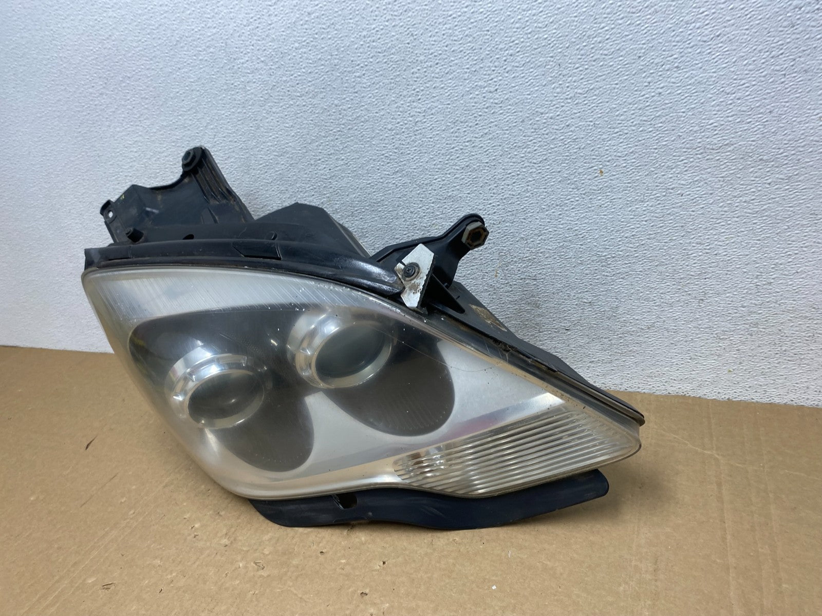 2007-2012 Gmc Acadia Halogen Headlight Right Passenger Side AF9959 DW1