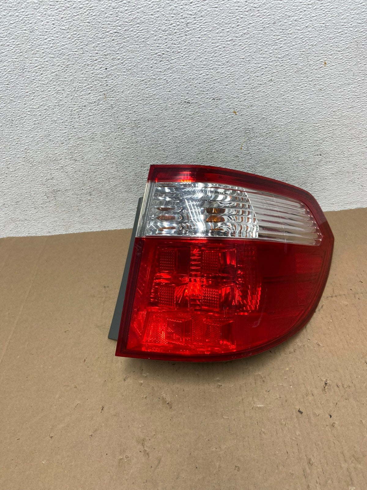2005 2006 2007 Honda Odyssey Right Passenger RH Side Tail Light AD6505 DW0
