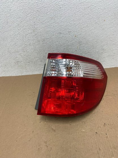 2005 2006 2007 Honda Odyssey Right Passenger RH Side Tail Light AD6505 DW0